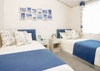 6 Berth Luxury Lodge with Hot Tub Pet - Golden Sands Holiday Park Rhyl, Kinmel Bay, Rhyl