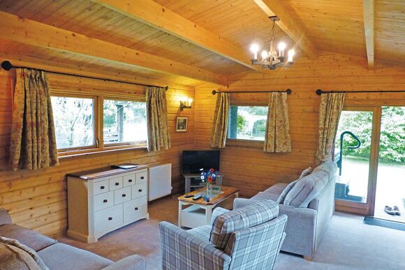 Otter Mill Lodge - Goodiford Mill Lakes, Kentisbeare, Nr Cullompton