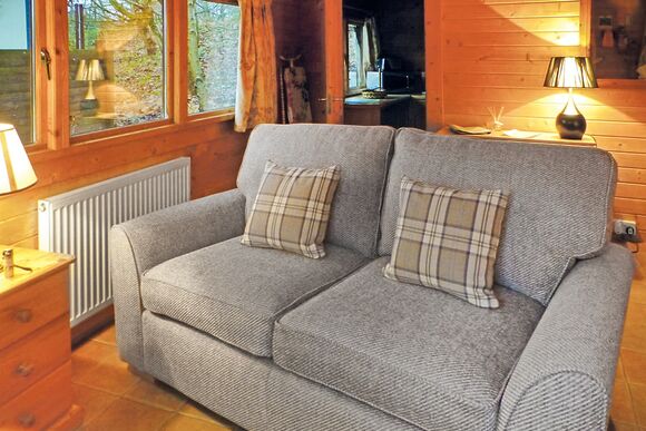 Foxy Lodge - Goodiford Mill Lakes, Kentisbeare, Nr Cullompton