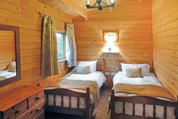 Beaver Lodge - Goodiford Mill Lakes, Kentisbeare, Nr Cullompton