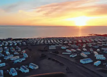 Golden Sands Holiday Park, Cresswell beach