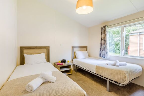 Prestige Lodge with parking, ensuite & decking P, Prestige Lodge with parking, ensuite & decking - Grannies Heilan Hame, Embo, Sutherland