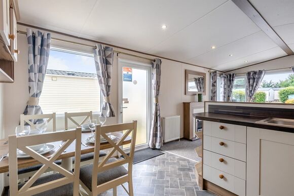 Gold Caravan with parking, ensuite & decking, Gold Caravan with parking, ensuite & decking, Gold Caravan with parking, ensuite & decking P - Grannies Heilan Hame, Embo, Sutherland
