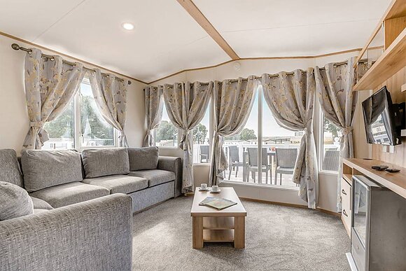 Gold 3 Caravan slps 8 ensuite, decking P - Grannies Heilan Hame, Embo, Sutherland