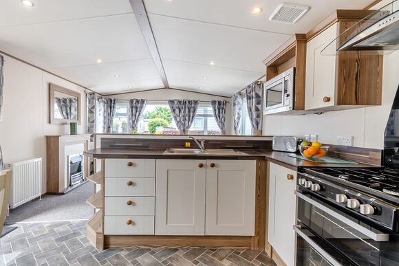 Gold 2 Caravan slps 6 Accessible, parking, decking, Gold Caravan with parking & decking, Gold Caravan with parking & decking P - Grannies Heilan Hame, Embo, Sutherland