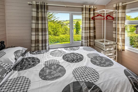 Exmoor Lodge - Grattons Cedar Lodges, Berrynarbor, Ilfracombe