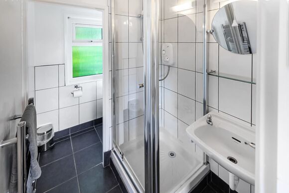 Croyde Lodge - Grattons Cedar Lodges, Berrynarbor, Ilfracombe