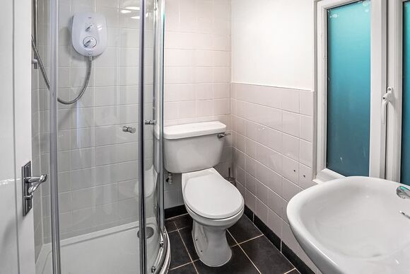 Lynton Lodge - Grattons Cedar Lodges, Berrynarbor, Ilfracombe