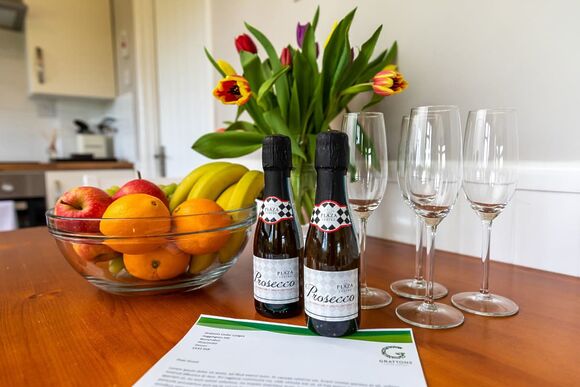 Barricane Lodge - Grattons Cedar Lodges, Berrynarbor, Ilfracombe