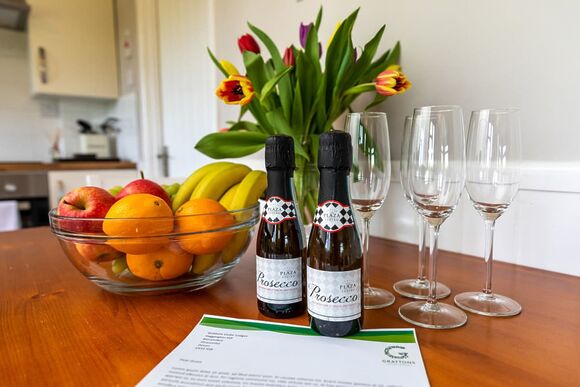 Putsborough Lodge - Grattons Cedar Lodges, Berrynarbor, Ilfracombe