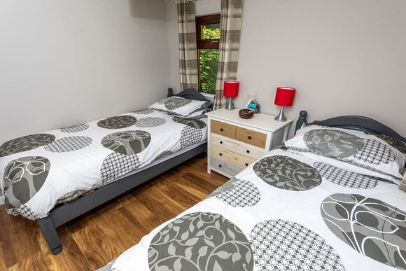 Putsborough Lodge - Grattons Cedar Lodges, Berrynarbor, Ilfracombe