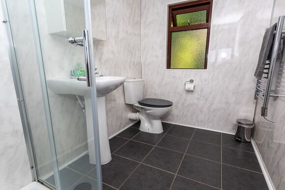 Putsborough Lodge - Grattons Cedar Lodges, Berrynarbor, Ilfracombe