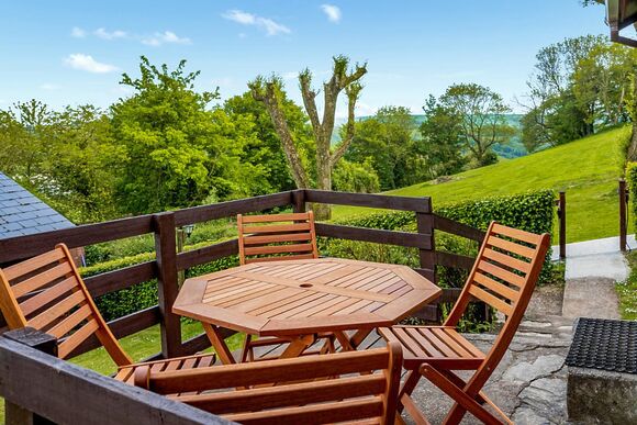 Saunton Lodge - Grattons Cedar Lodges, Berrynarbor, Ilfracombe