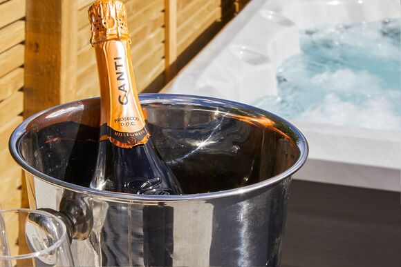 Herons Retreat - Green Meadows Park, Fitling, Nr Hornsea