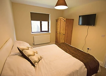 Typical Oak Lodge