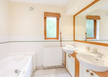 Gardeners Premier (Pet Friendly) - Griffon Forest, Flaxton, York