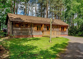 Woodmans Lodge (No Pets) 