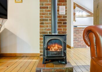 Woodmans Lodge - Griffon Forest, Flaxton, York