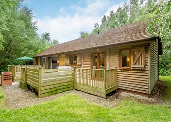 Family Premier (Pet Friendly) - Griffon Forest, Flaxton, York
