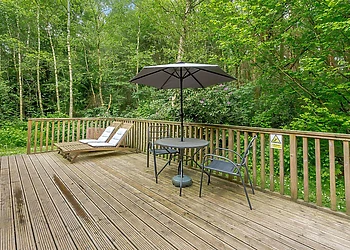 Poachers Premier (No Pets) 