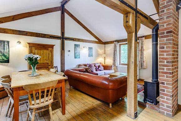 Woodmans Lodge - Griffon Forest, Flaxton, York