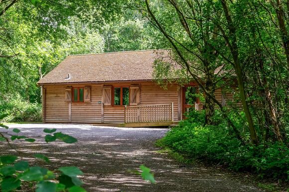 Family Premier (Pet Friendly) - Griffon Forest, Flaxton, York
