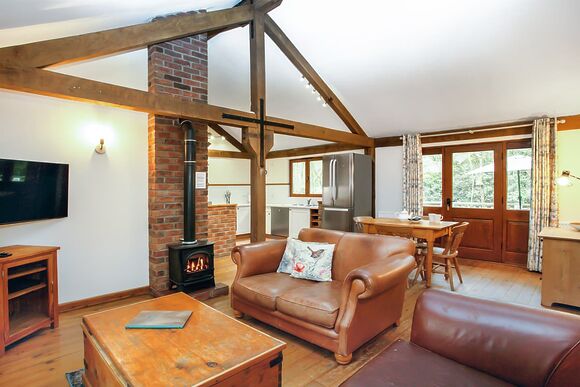 Keepers Lodge (Pet Friendly) - Griffon Forest, Flaxton, York