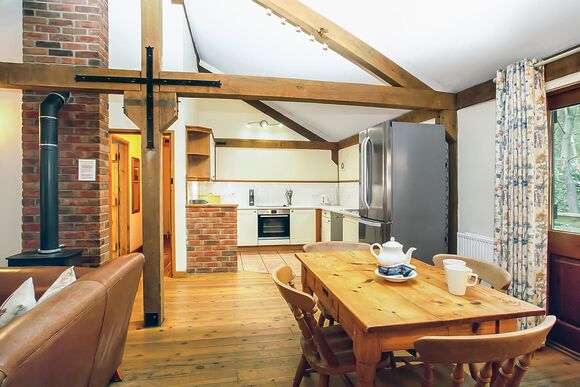 Keepers Lodge - Griffon Forest, Flaxton, York