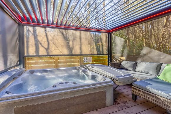 Poachers Premier - Griffon Forest, Flaxton, York