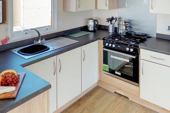 Gold  2 Caravan with Decking sleeps 4 - Dawlish Golden Sands, Dawlish