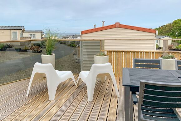 Laburnum Lodge - Gwalia Falls, Tresaith Beach, Cardigan, Ceredigion