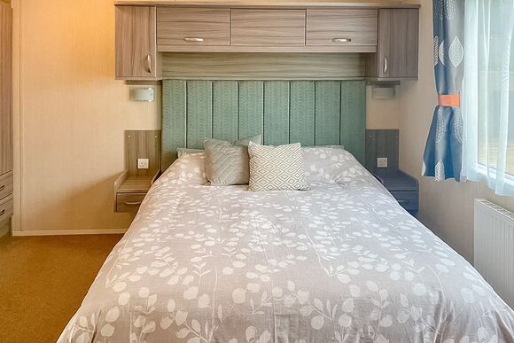 Heron Lodge - Gwalia Falls, Tresaith Beach, Cardigan, Ceredigion