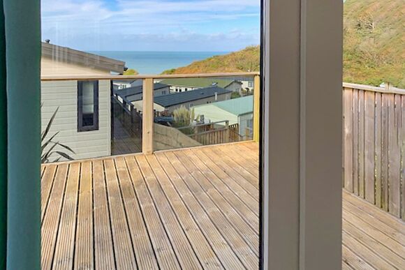 Milano Lodge - Gwalia Falls, Tresaith Beach, Cardigan, Ceredigion