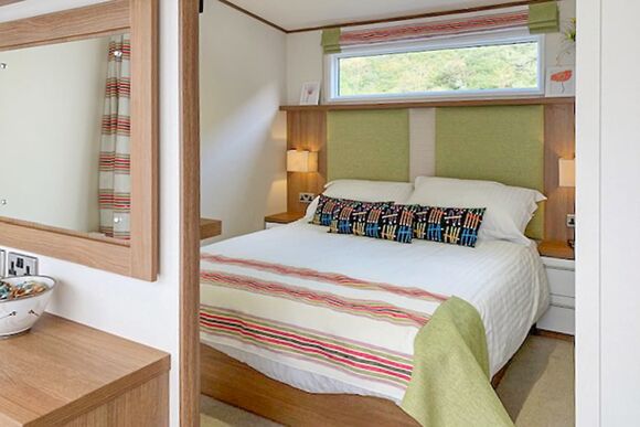 Milano Lodge - Gwalia Falls, Tresaith Beach, Cardigan, Ceredigion