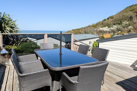 Willerby Avonmore 3 Bedroom Holiday Home - Gwalia Falls, Tresaith Beach, Cardigan, Ceredigion