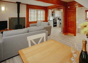 6 Person Senara Hot Tub Lodge (Pet) - Gwel an Mor, Feadon Lane, Portreath