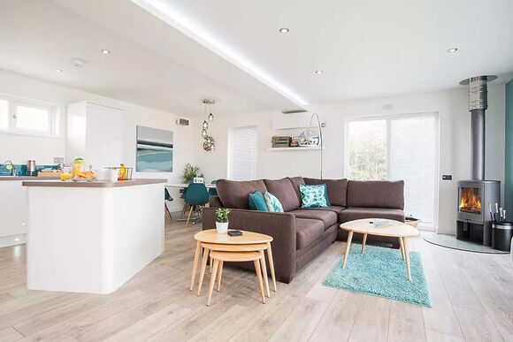 6 Person Scandinavian Kinder Lodge - Gwel an Mor, Feadon Lane, Portreath