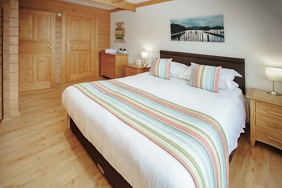 6 Person Scandinavian Kinder Hot Tub Lodge (Pet) - Gwel an Mor, Feadon Lane, Portreath