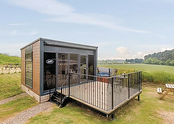 Lakeview Pod VIP