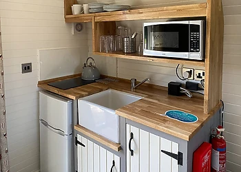 Rustic Pod VIP PF