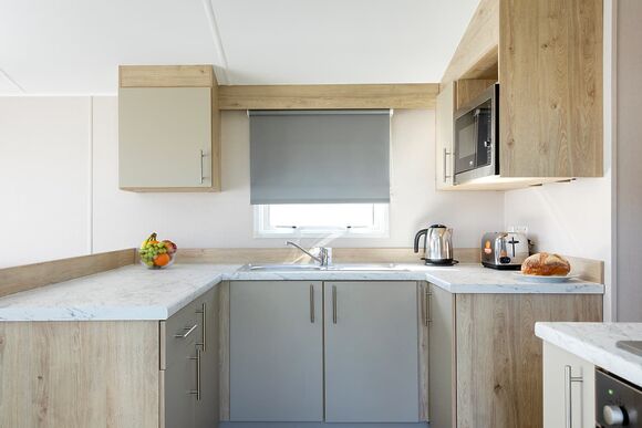 Gold  3 Caravan with Decking (Pet) - Hart&rsquo;s, Leysdown, Isle of Sheppey