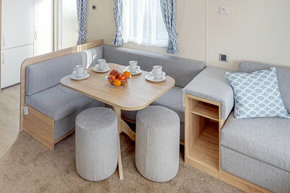 Silver  2 Caravan - Hart&rsquo;s, Leysdown, Isle of Sheppey