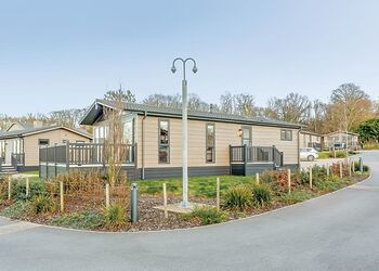 Quinn Premier - Hawkchurch Resort and Spa, Axminster