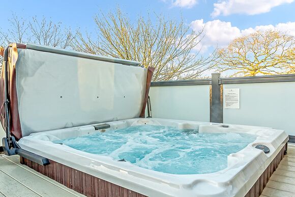 Hardy Premier - Hawkchurch Resort and Spa, Axminster