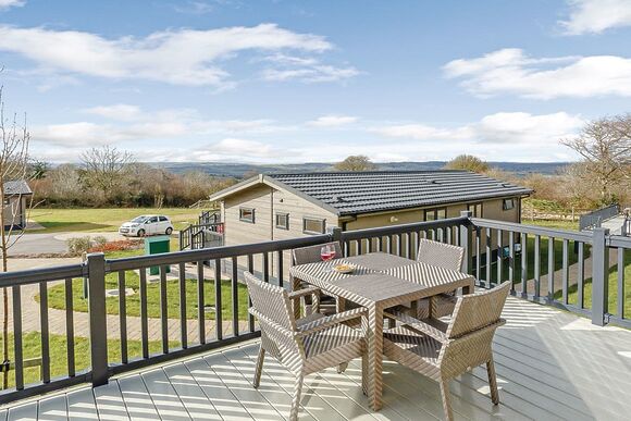 Hardy Premier - Hawkchurch Resort and Spa, Axminster