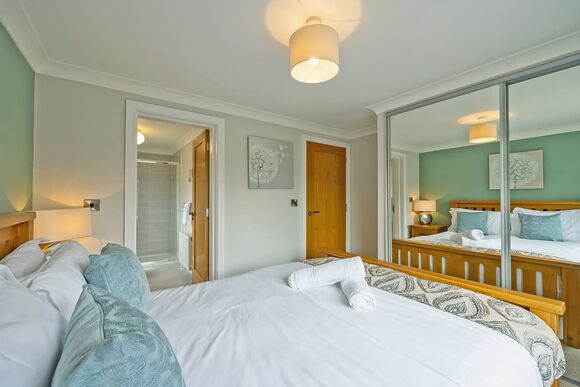 Warner Lodge - Hawkchurch Resort and Spa, Axminster