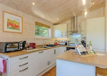 Honeysuckle Lodge - Hazelhurst Lodges, Ashover