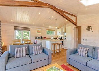 Honeysuckle Lodge - Hazelhurst Lodges, Ashover