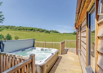 Bramble Lodge - Hazelhurst Lodges, Ashover