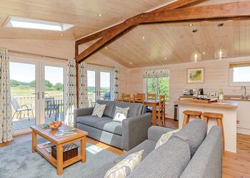 Bramble Lodge - Hazelhurst Lodges, Ashover
